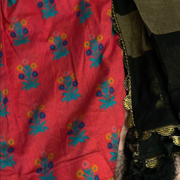 Pakistani Designer Maria B Shalwar Kameez - Picture 5 of 10